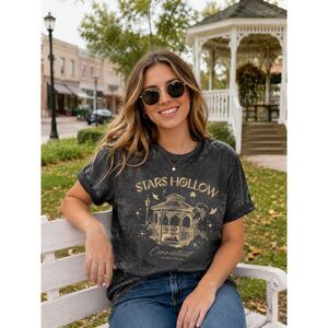 Stars Hollow Connecticut Tee Very Soft Small New Preppy Classic Gilmore Girls